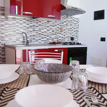 Crisvan Home- Bilocale Terrazza Vista Mare アパート