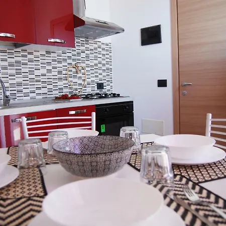 Crisvan Home- Bilocale Terrazza Vista Mare アパート