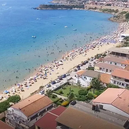 Crisvan Home- Bilocale Terrazza Vista Mare * カーポ・リッツート